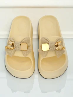 Royalfashion Damskie gumowe klapki z ozdobną kokardką Alday