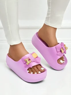 Royalfashion Damskie gumowe klapki z ozdobną kokardką Alday