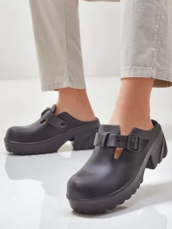 Royalfashion Damskie gumowe klapki na obcasie Voxones