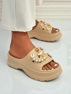 Royalfashion Damskie gumowe klapki z ozdobami Slash Glam