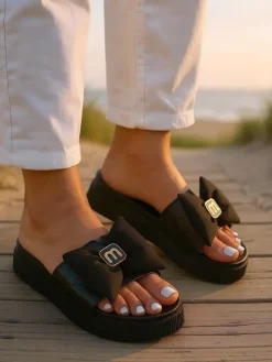 Royalfashion Damskie klapki na platformie z kokardką Mivo Jump