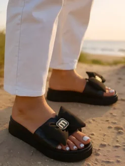 Royalfashion Damskie klapki na platformie z kokardką Mivo Jump