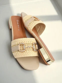 Royalfashion Damskie klapki plecione z ozdobą Aeterna