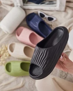 Royalfashion Damskie klapki gumowe Magged