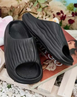 Royalfashion Damskie klapki gumowe Magged