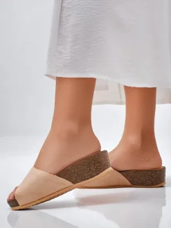 Royalfashion Damskie klapki na niskim koturnie Maderas