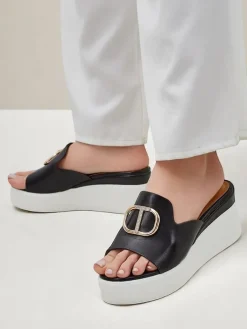 Royalfashion Damskie klapki na koturnie Daffin