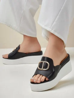 Royalfashion Damskie klapki na koturnie Daffin