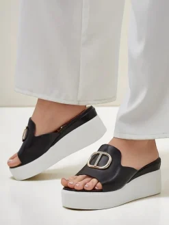 Royalfashion Damskie klapki na koturnie Daffin