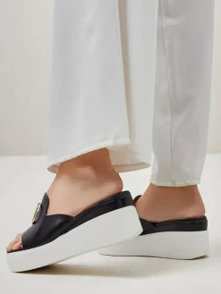 Royalfashion Damskie klapki na koturnie Daffin