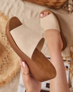 Royalfashion Damskie klapki na niskim koturnie Saffil