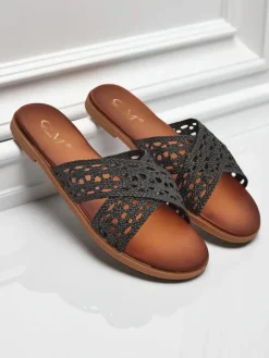 Royalfashion Damskie klapki na płaskiej podeszwie Ella Brooke