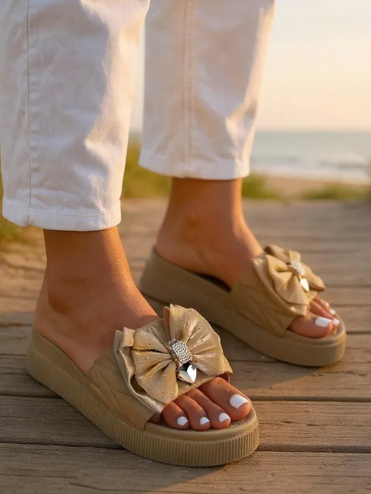 Royalfashion Damskie klapki na platformie z kokardką Sento Pace