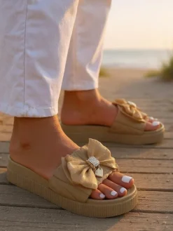 Royalfashion Damskie klapki na platformie z kokardką Sento Pace