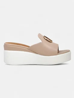 Royalfashion Damskie klapki na koturnie Daffin