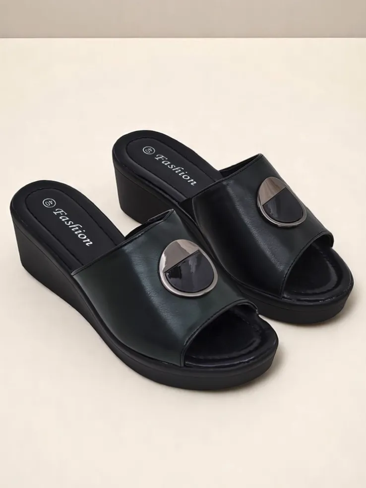 Royalfashion Damskie klapki na koturnie Elira