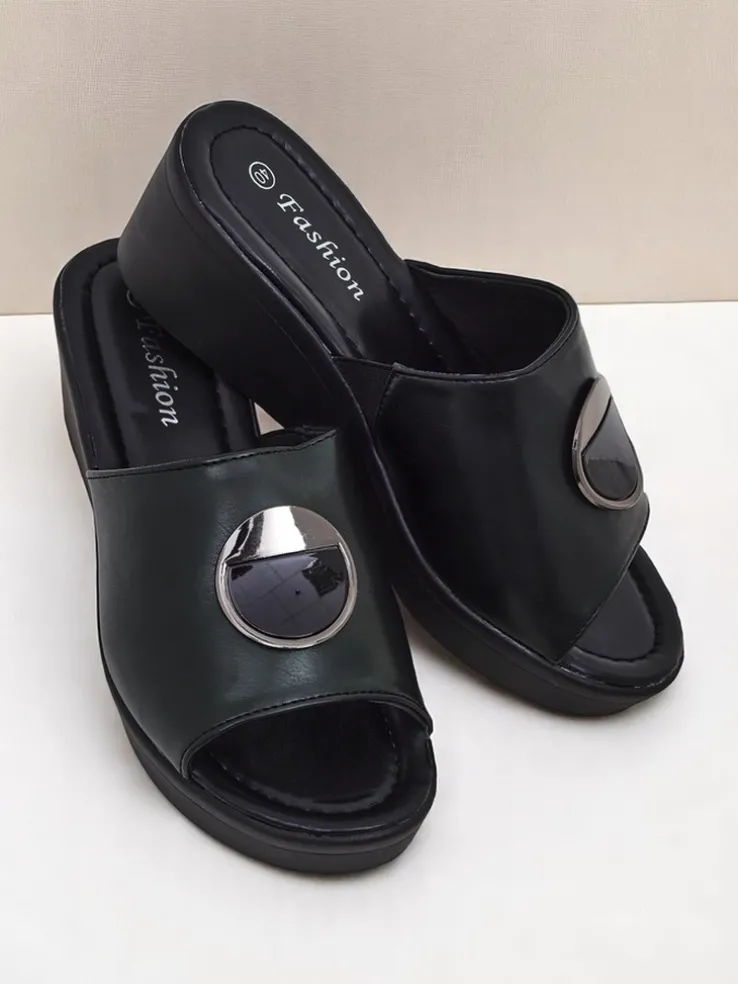 Royalfashion Damskie klapki na koturnie Elira