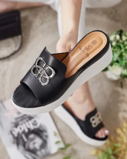 Royalfashion Damskie klapki na koturnie Sailme