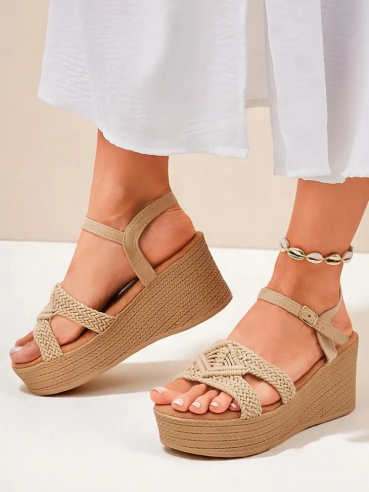 Royalfashion Damskie sandały na koturnie plecione Sunny Day