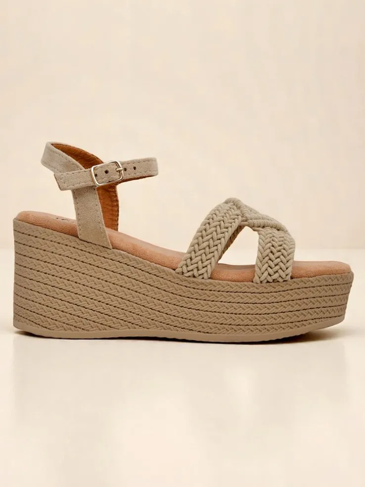 Royalfashion Damskie sandały na koturnie plecione Sunny Day