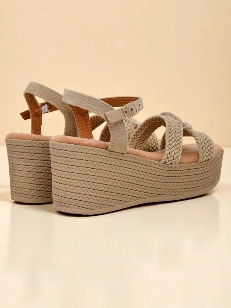 Royalfashion Damskie sandały na koturnie plecione Sunny Day