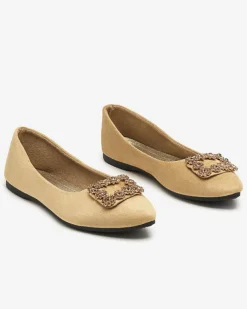 Royalfashion Jasnobrązowe damskie eko-zamszowe balerinki z ozdobą Linselisa