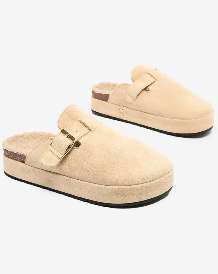 Royalfashion Kapcie damskie z kożuszkiem i klamrą Kajis