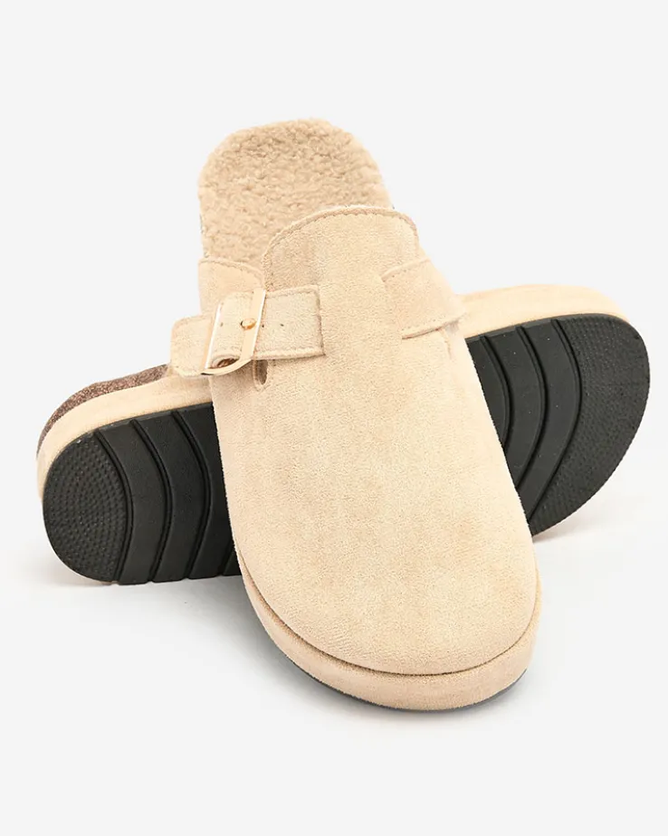 Royalfashion Kapcie damskie z kożuszkiem i klamrą Kajis