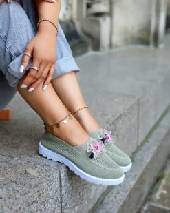 Royalfashion Khaki damskie materiałowe półbuty z kryształkami Fezens