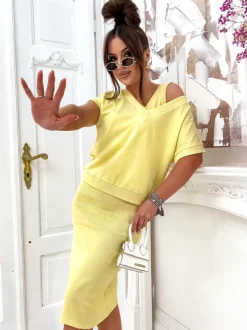 Royalfashion Komplet damski z bluzą odsłaniaj i sukienką do kolan