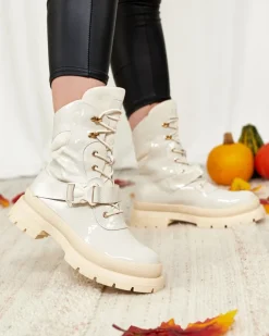 Royalfashion Lakierowane botki damskie w kolorze beżowym Setogy