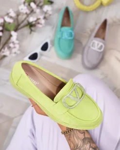 Royalfashion Limonkowe mokasyny damskie z ozdobą Fogras