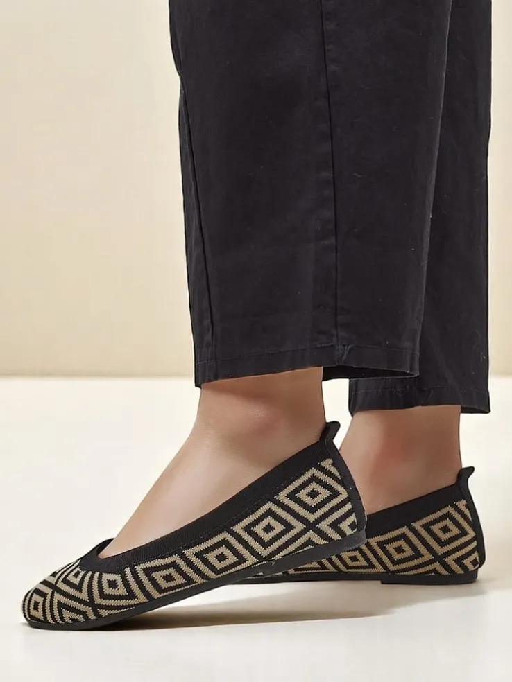 Royalfashion Materiałowe damskie baleriny z geometrycznym printem Metric