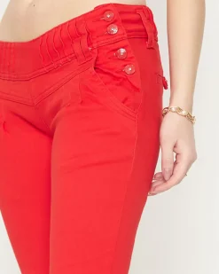 Royalfashion Materiałowe spodnie damskie z niskim stanem w kolorze czerwonym