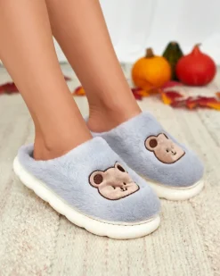 Royalfashion Niebieskie damskie futrzane kapcie z misiem Hettres