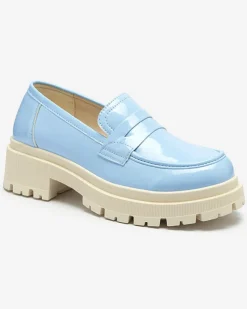 Royalfashion Niebieskie lakierowane mokasyny damskie Noppel