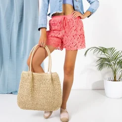 Royalfashion Różowe damskie koronkowe szorty