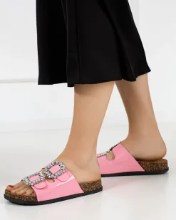 Royalfashion Różowe damskie klapki ze zdobionymi klamerkami Olimika