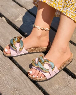 Royalfashion Różowe klapki damskie z ozdobą Sofig