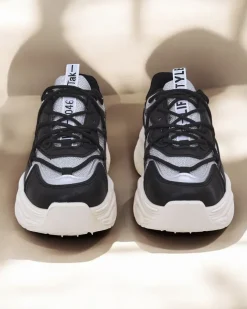 Royalfashion Sneakersy damskie na grubszej podeszwie Teresii