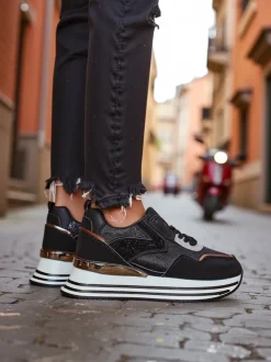 Royalfashion Sneakersy damskie z brokatem Borovis