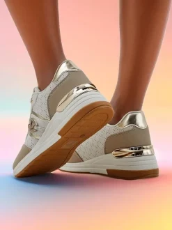 Royalfashion Sneakersy damskie na koturnie Capre