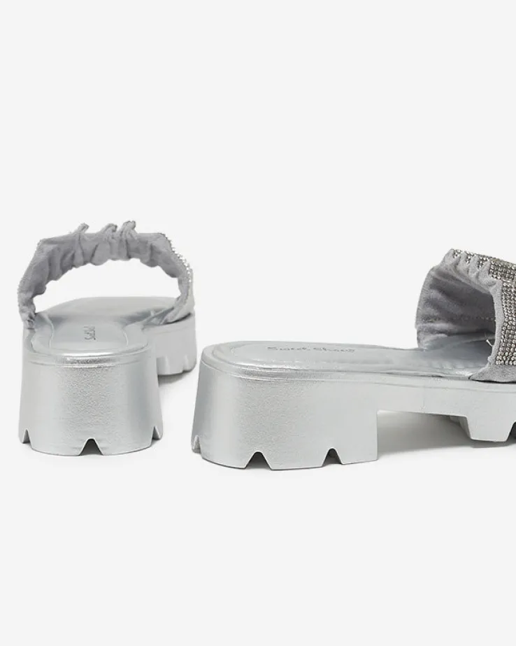 Royalfashion Srebrne klapki damskie z cyrkoniami Emkoy