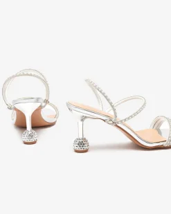 Royalfashion Srebrne lakierowane klapki na niskim obcasie Lakopi