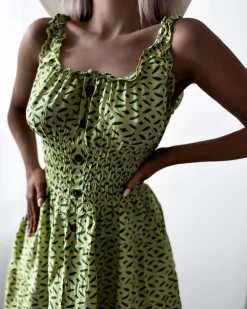 Royalfashion Sukienka damska za kolano z printem w kolorze zielonym