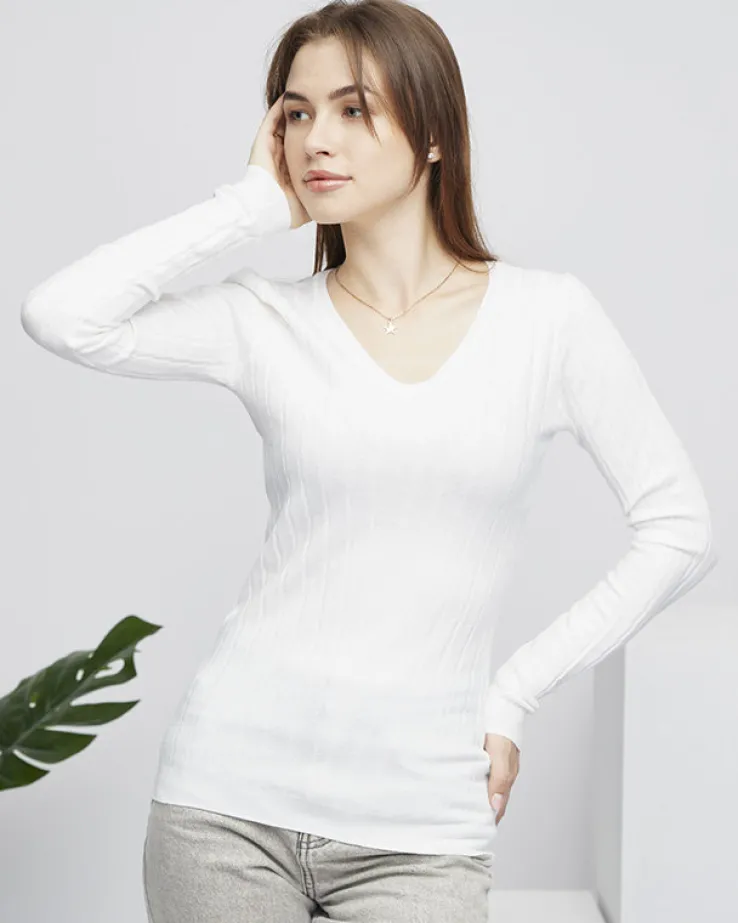 Royalfashion Sweter damski z dekoltem w serek w kolorze białym