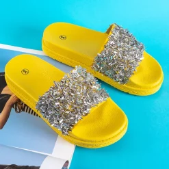 Royalfashion Żółte klapki damskie z cyrkoniami Onesti