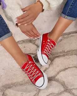 Royalfashion Trampki damskie z ozdobnymi sznurówkami Timi