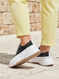 Royalfashion Trampki damskie na platformie Beemes