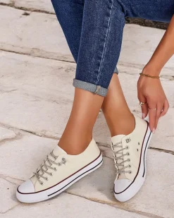 Royalfashion Trampki damskie z ozdobnymi sznurówkami Timi